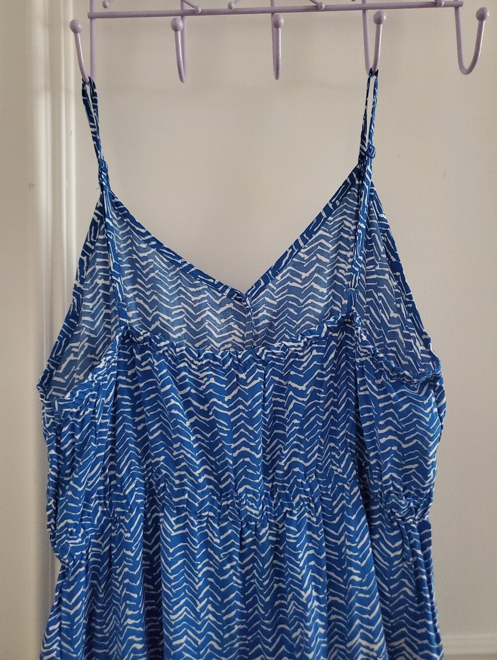 Sleeveless Blue Printed Maxi Dress with V-Neck - Picture 9 of 14